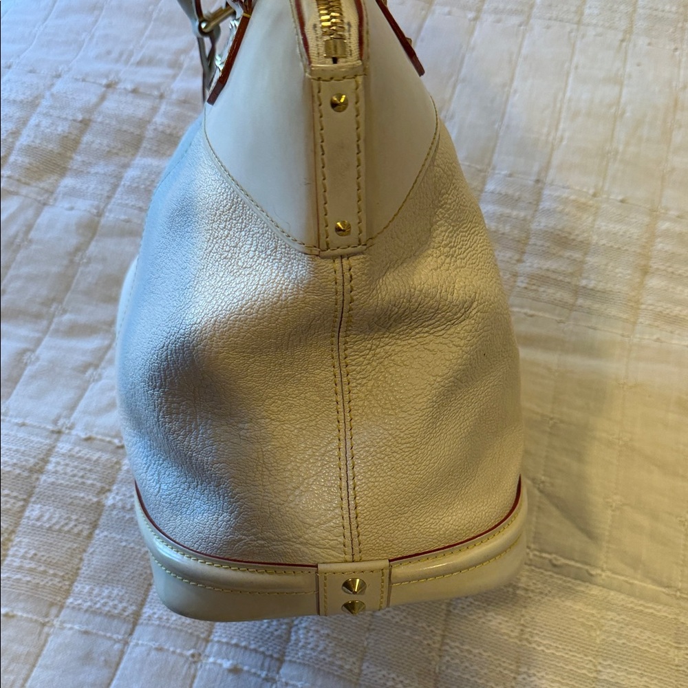 Louis Vuitton Cream Sachel - Picture 6 of 9